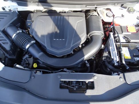 Used 2025 GMC Acadia Elevation image 30