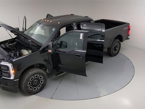 New 2025 Ford F350 Platinum w/ FX4 Off-Road Package image 54