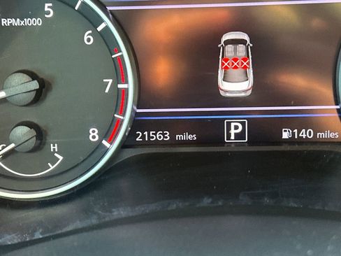 Used 2025 Nissan Sentra SV image 21