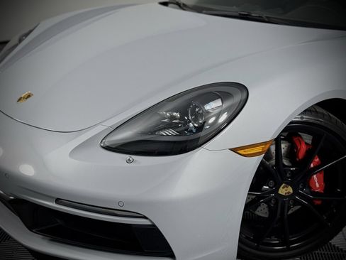 Used 2024 Porsche 718 Boxster S image 14