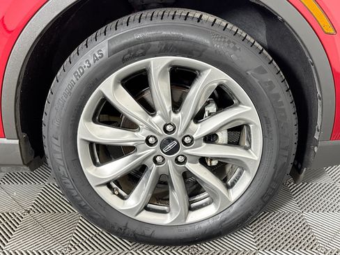 Used 2022 Lincoln Corsair FWD w/ Premium Package image 30
