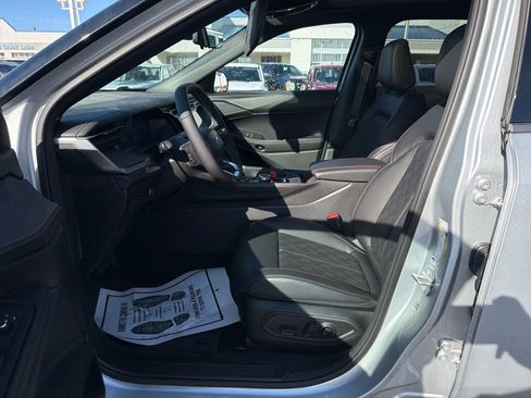 New 2026 Jeep Cherokee Overland w/ Advanced Pro Tech Group image 9