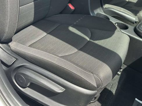 Used 2019 Kia Forte Sedan FWD image 10