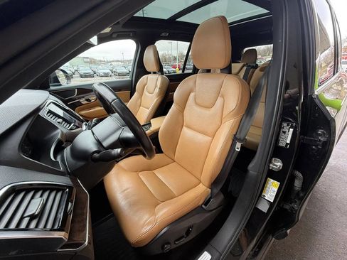 Used 2016 Volvo XC90 T6 Momentum w/ Protection Package Plus image 21
