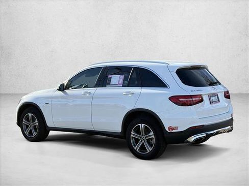 Used 2018 Mercedes-Benz GLC 350e 4MATIC image 7