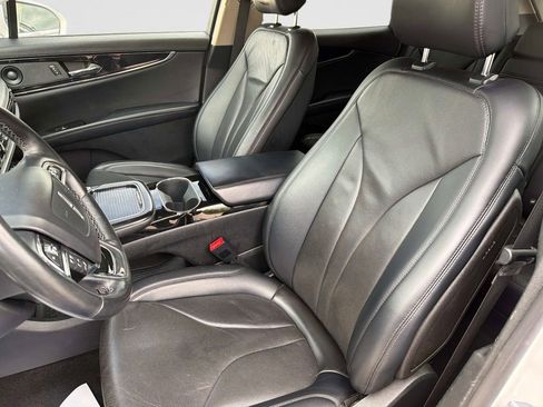 Used 2022 Lincoln Nautilus Reserve AWD/4WD image 21