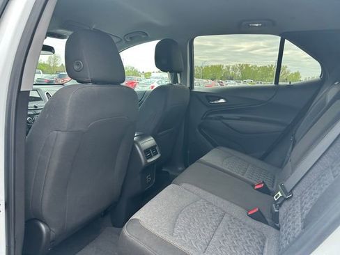 Used 2023 Chevrolet Equinox LT AWD/4WD image 12