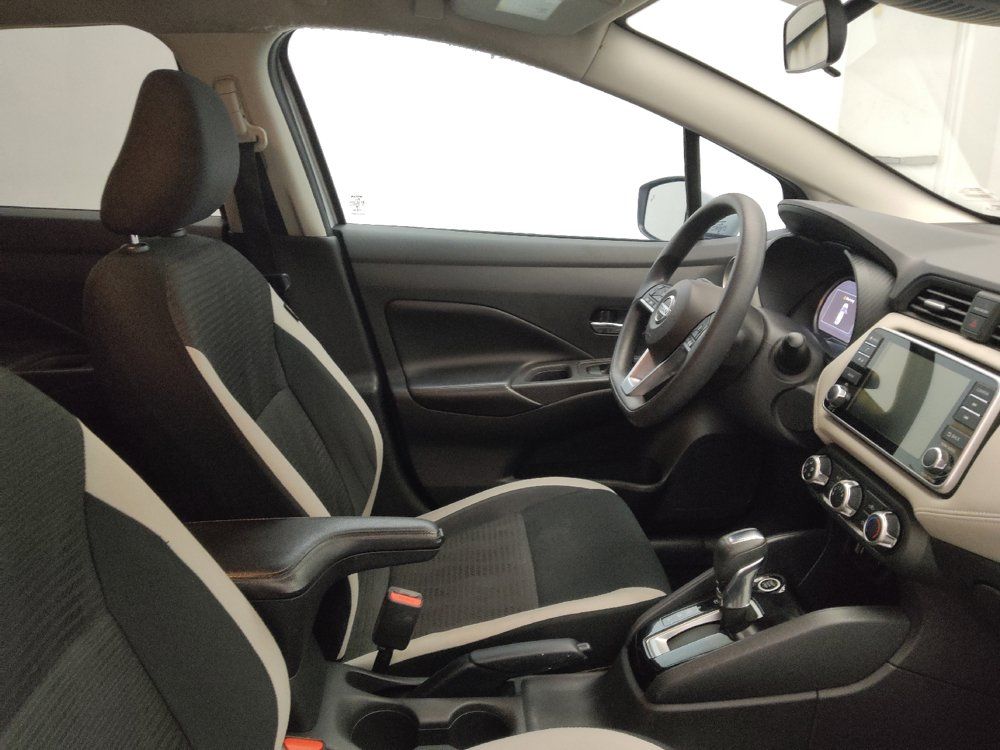 Used 2020 Nissan Versa SV FWD image 21