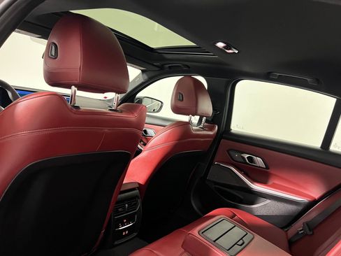 New 2025 BMW 330i xDrive Sedan w/ Convenience Package image 32