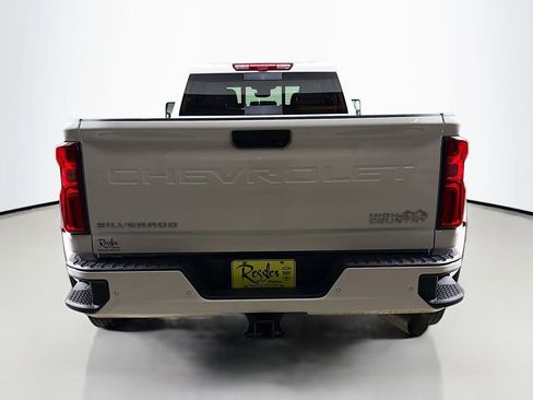Used 2026 Chevrolet Silverado 3500 High Country w/ Technology Package image 7