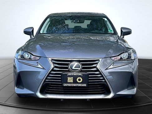 Used 2018 Lexus IS 300 AWD w/ Comfort Package image 2