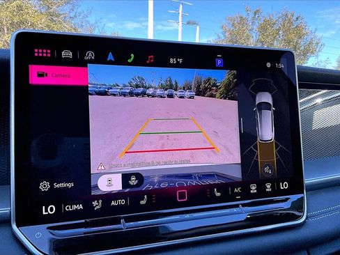 Certified 2025 Volkswagen Tiguan SE image 27