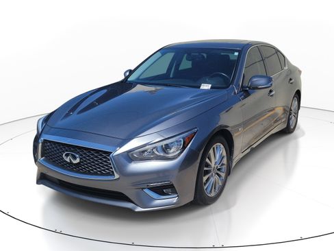 Used 2019 INFINITI Q50 Luxe w/ Essential Package (3.0T Luxe) RWD image 3