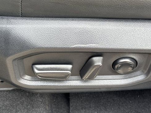 Used 2022 Toyota Tundra Limited image 17