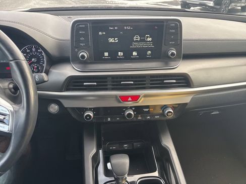 Used 2021 Kia Telluride LX image 10