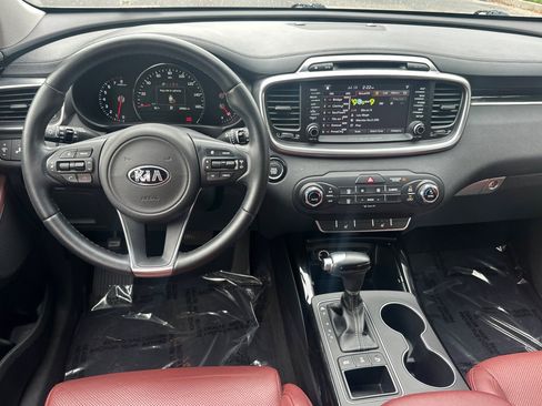 Used 2017 Kia Sorento SX AWD/4WD image 18