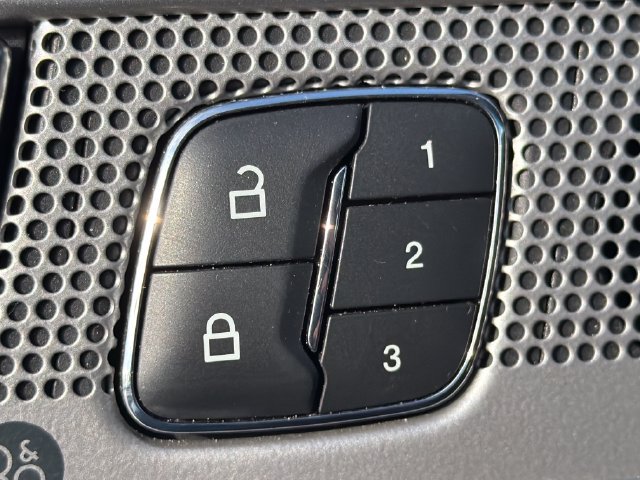 Used 2022 Ford Explorer ST w/ Equipment Group 401A AWD/4WD image 28