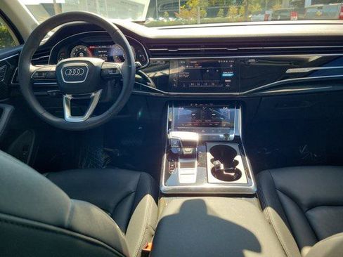 Used 2023 Audi Q7 3.0T Premium Plus w/ Premium Plus Package AWD/4WD image 2
