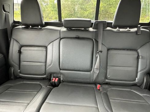 Used 2021 GMC Sierra 2500 Denali w/ Denali Black Diamond Edition image 29