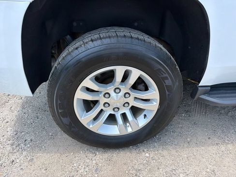 Used 2017 Chevrolet Tahoe LS AWD/4WD image 27