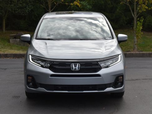New 2026 Honda Odyssey Elite image 2
