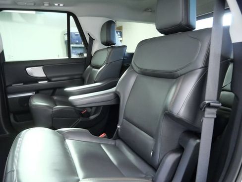 Certified 2025 Ford Expedition Active AWD/4WD image 14