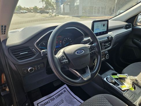 Used 2021 Ford Escape SE FWD image 15