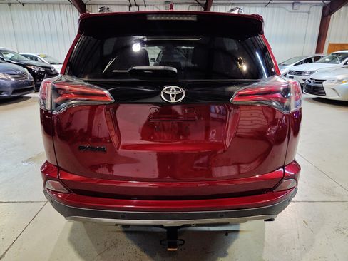 Used 2018 Toyota RAV4 Adventure AWD/4WD image 9