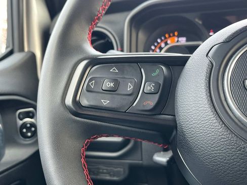 Used 2024 Jeep Wrangler Unlimited Rubicon image 35