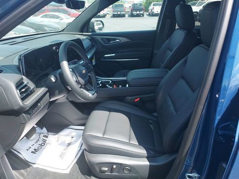 New 2026 Chevrolet Traverse LT w/ Driver Confidence Package FWD image 12