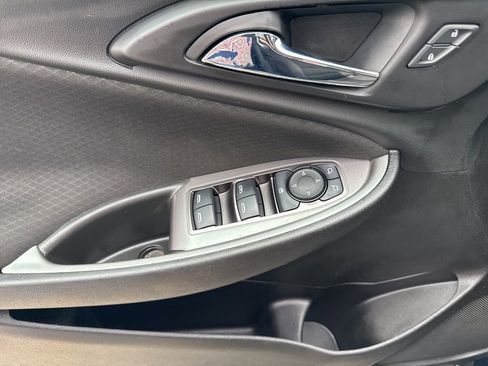 Used 2022 Chevrolet Malibu LT image 9