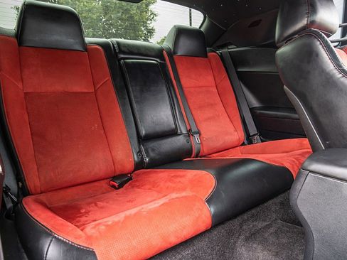 Used 2016 Dodge Challenger R/T Plus RWD image 17