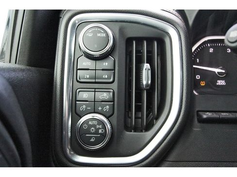 Used 2021 GMC Sierra 2500 AT4 w/ AT4 Premium Plus Package AWD/4WD image 23