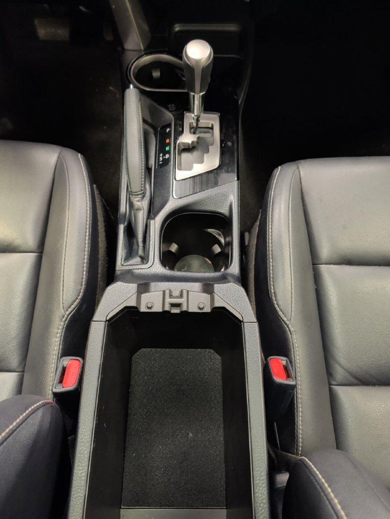 Used 2018 Toyota RAV4 Limited FWD image 32