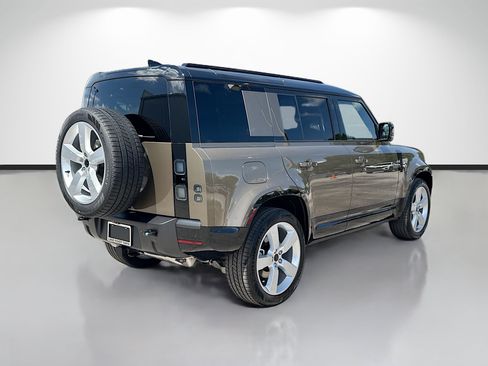 New 2026 Land Rover Defender 110 X-Dynamic SE AWD/4WD image 5