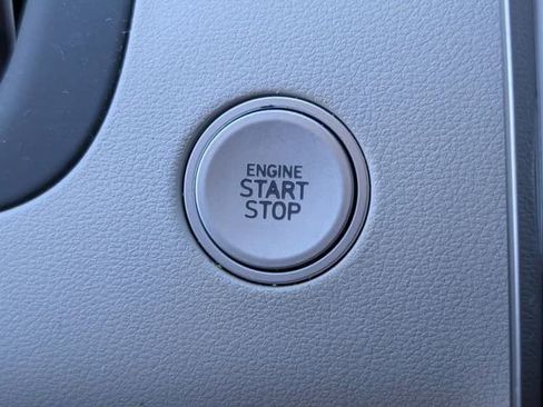 Used 2024 Hyundai Tucson Limited image 16