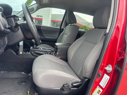Used 2023 Toyota Tacoma SR AWD/4WD image 15