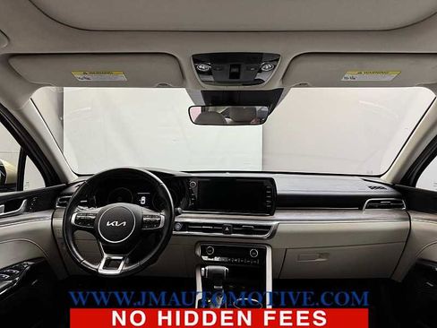 Used 2022 Kia K5 EX w/ EX Premium Package image 12