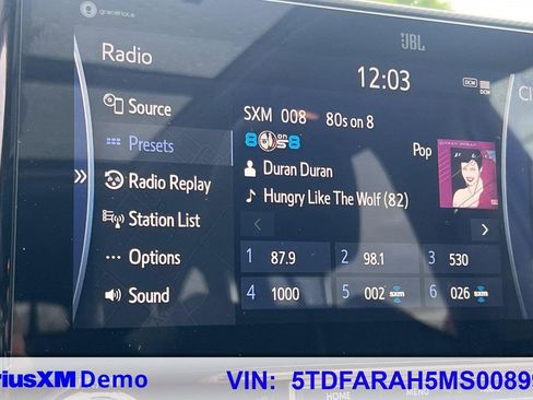 Used 2021 Toyota Highlander Platinum image 30