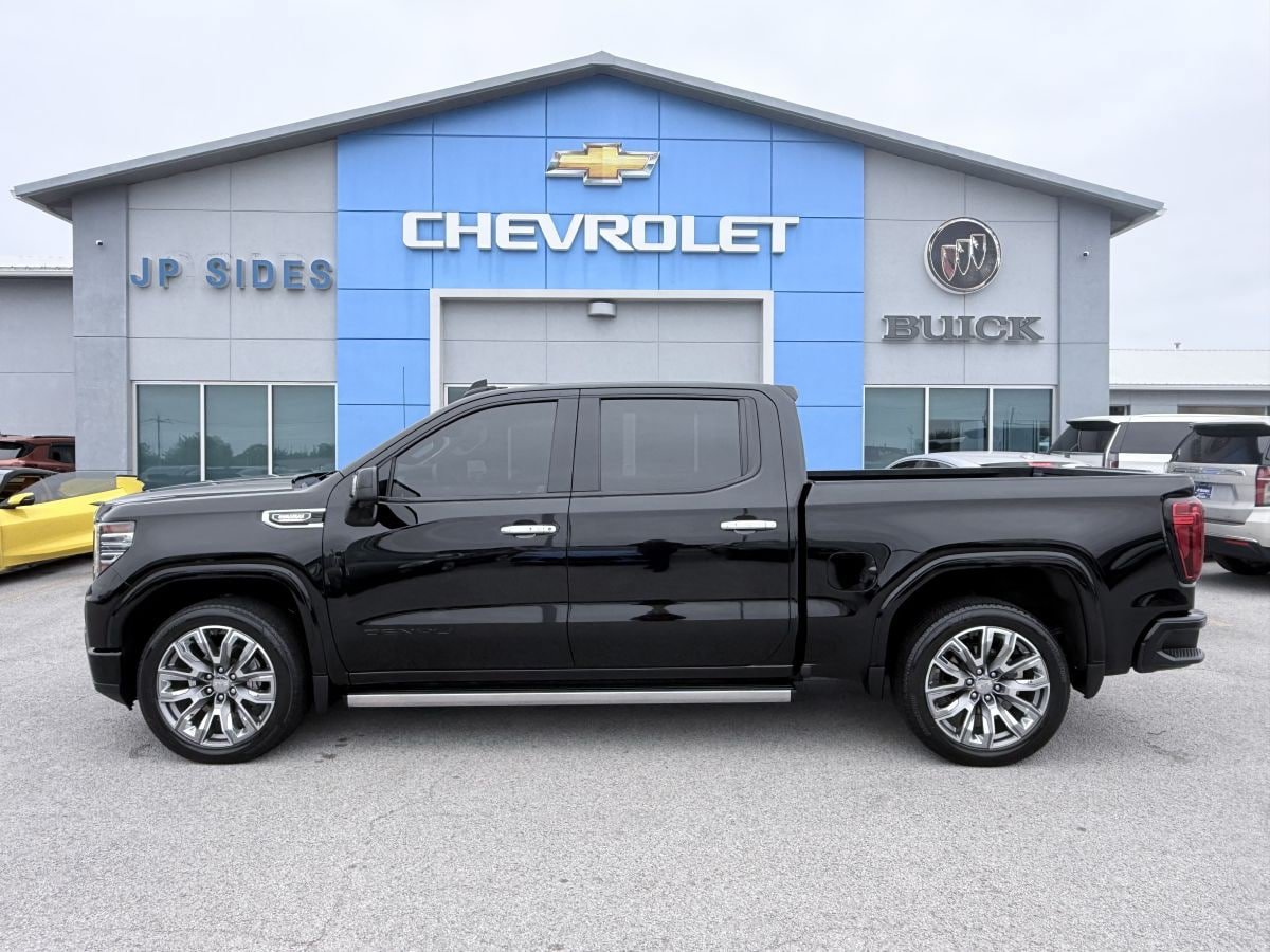 Used 2023 GMC Sierra 1500 Denali w/ Denali Reserve Package AWD/4WD image 4