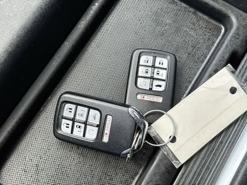 Used 2023 Honda Odyssey Sport image 31