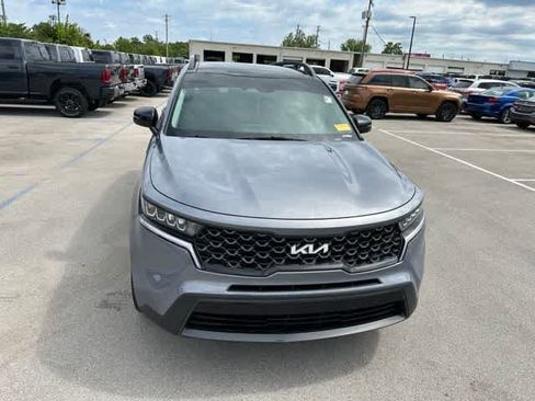 Used 2022 Kia Sorento S w/ Panoramic Sunroof Package AWD/4WD image 27