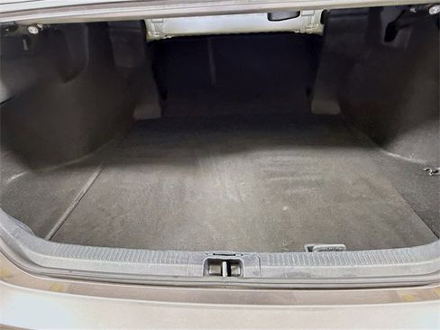 Used 2022 Toyota Camry SE image 34