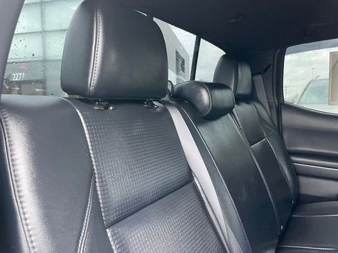 Used 2023 Toyota Tacoma TRD Off-Road w/ TRD Premium Off Road Package image 27