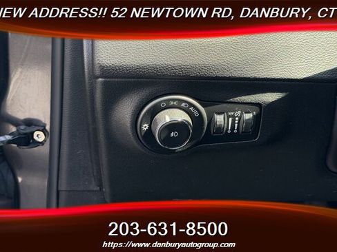 Used 2018 Jeep Compass Latitude w/ Popular Equipment Group AWD/4WD image 17