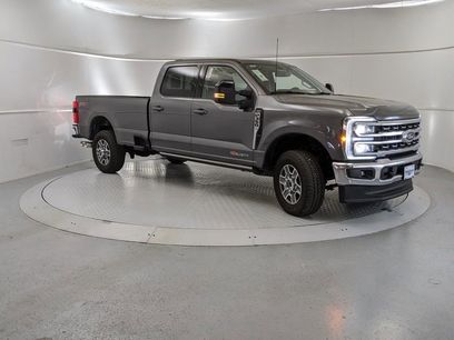 New 2025 Ford F350 Lariat w/ Lariat Ultimate Package