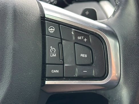 Used 2017 Land Rover Discovery Sport HSE AWD/4WD image 35