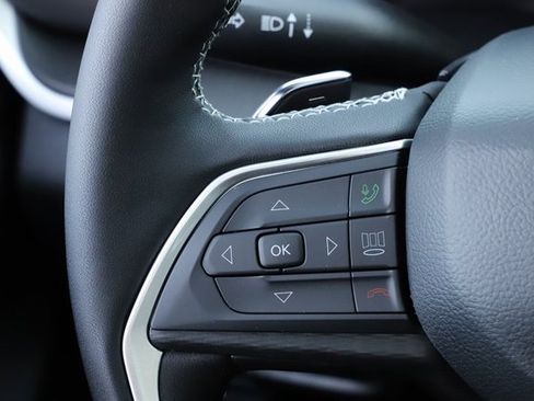 New 2025 Jeep Grand Cherokee Altitude image 21