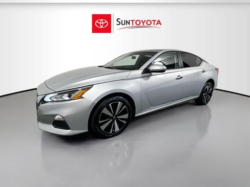 Used 2022 Nissan Altima 2.5 SV AWD/4WD image 9