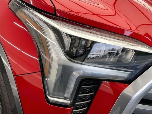 Used 2023 Toyota Tundra Limited image 29